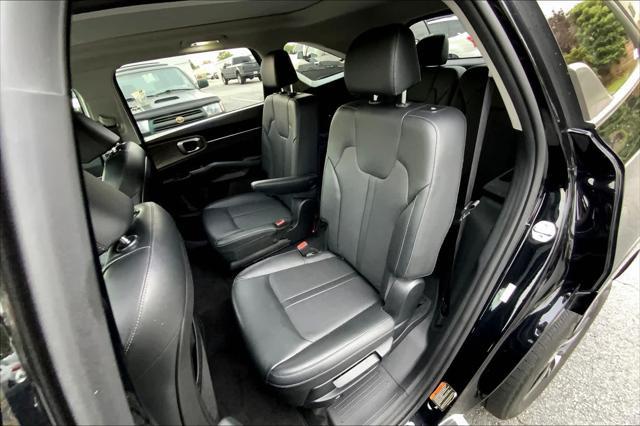 used 2021 Kia Sorento car, priced at $23,846