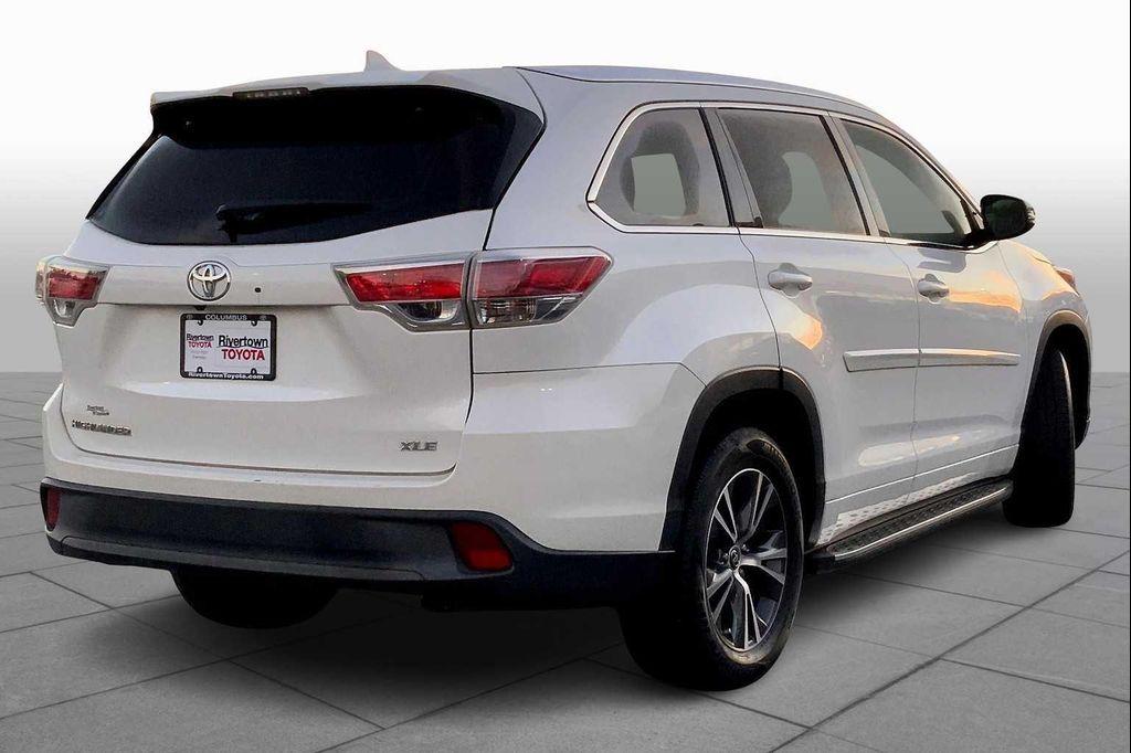 used 2016 Toyota Highlander car, priced at $16,821
