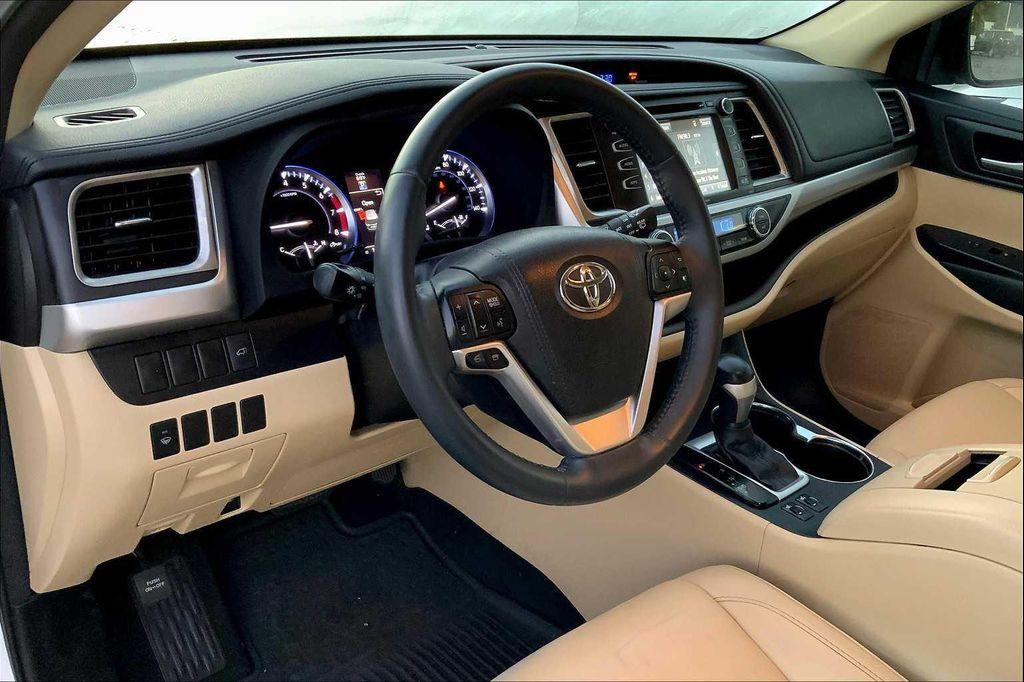 used 2016 Toyota Highlander car, priced at $16,821