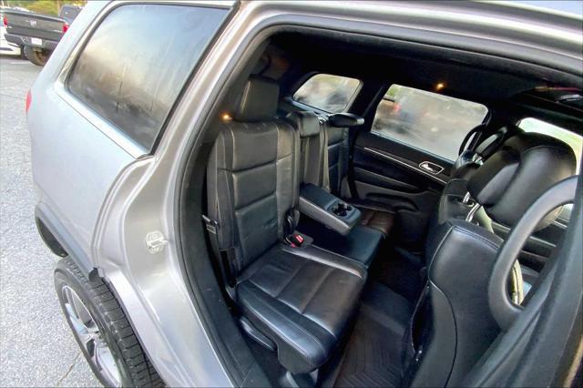 used 2018 Jeep Grand Cherokee car, priced at $17,187