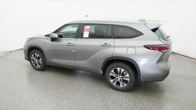new 2025 Toyota Highlander car, priced at $46,750