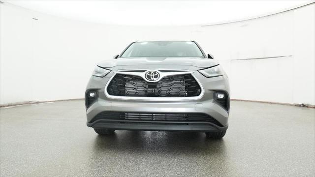 new 2025 Toyota Highlander car, priced at $46,750