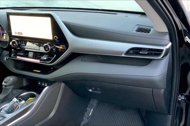 used 2025 Toyota Highlander car, priced at $53,348