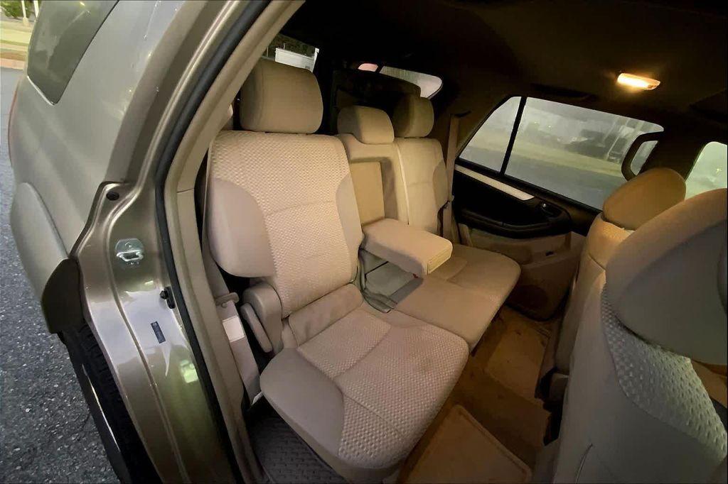 used 2006 Toyota 4Runner car, priced at $11,823