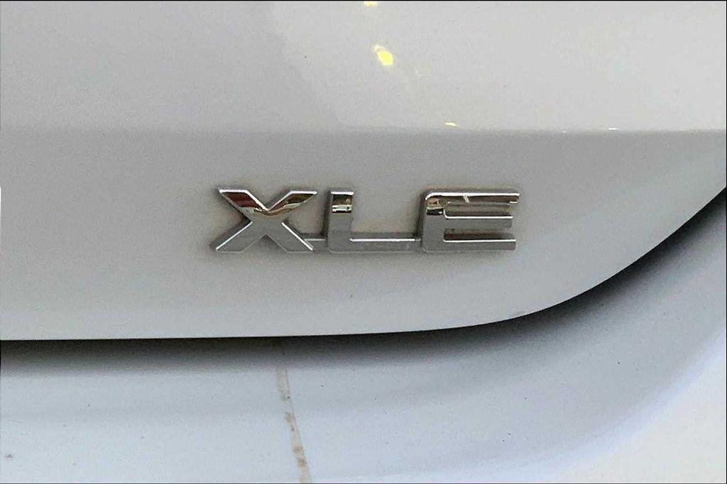 used 2023 Toyota Highlander car, priced at $40,958