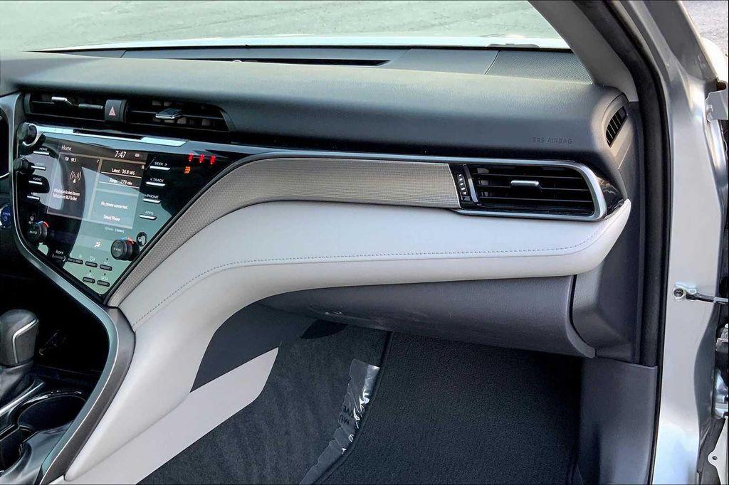 used 2019 Toyota Camry Hybrid car, priced at $20,388