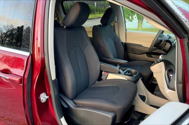 used 2017 Chrysler Pacifica car, priced at $18,925