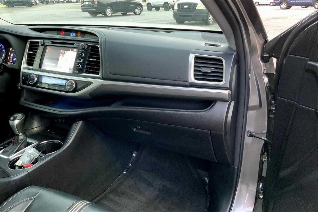used 2018 Toyota Highlander car, priced at $25,193