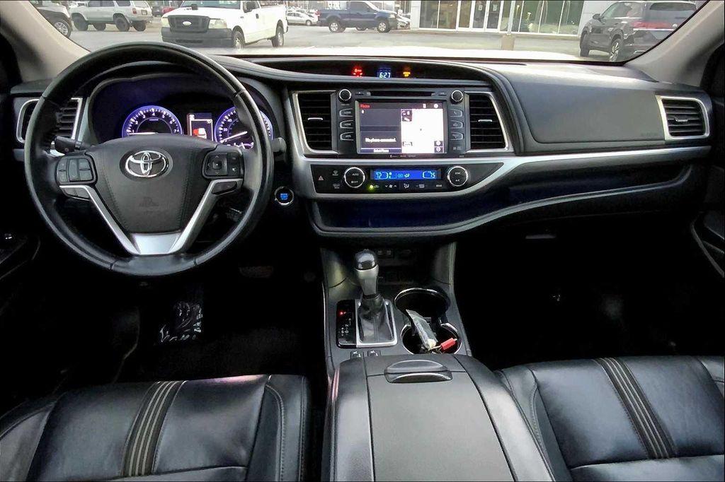 used 2018 Toyota Highlander car, priced at $25,193
