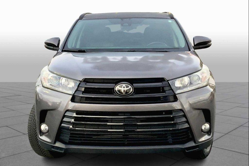 used 2018 Toyota Highlander car, priced at $25,193
