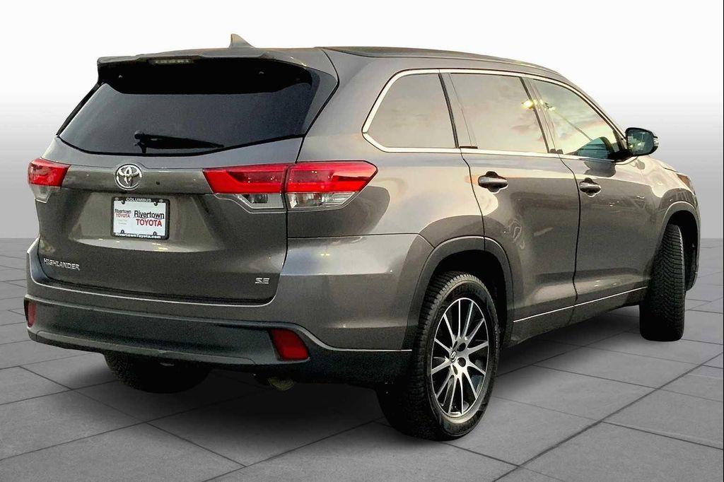 used 2018 Toyota Highlander car, priced at $25,193