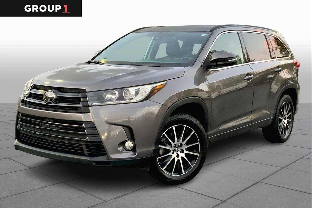 used 2018 Toyota Highlander car, priced at $25,193