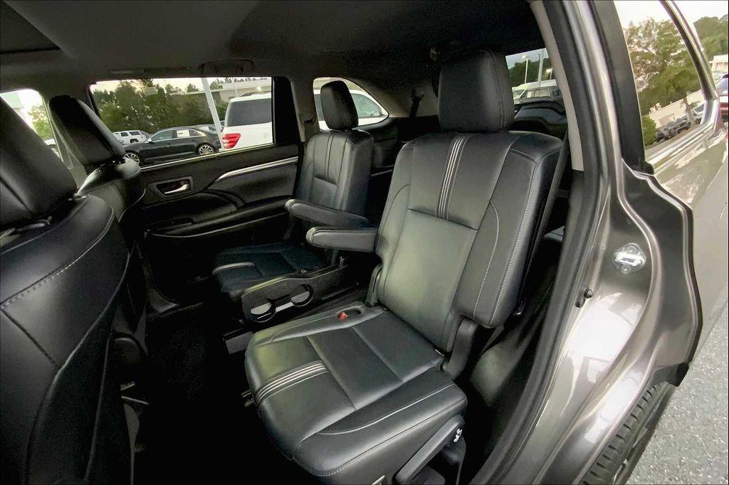 used 2018 Toyota Highlander car, priced at $25,193