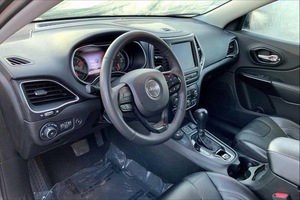 used 2023 Jeep Cherokee car, priced at $21,812
