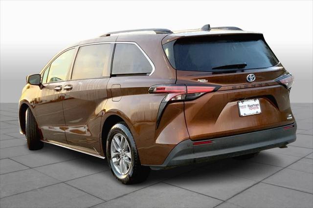 used 2022 Toyota Sienna car, priced at $40,818