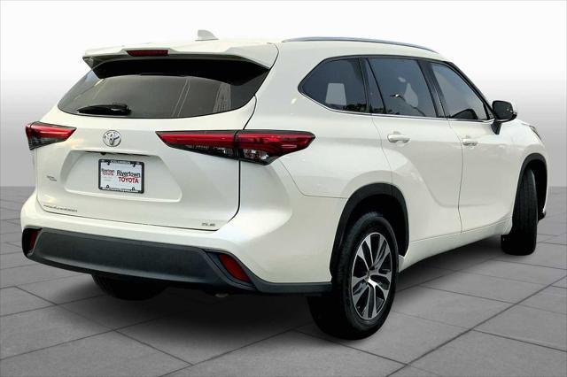 used 2020 Toyota Highlander car, priced at $30,633