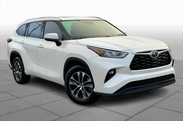 used 2020 Toyota Highlander car, priced at $30,633