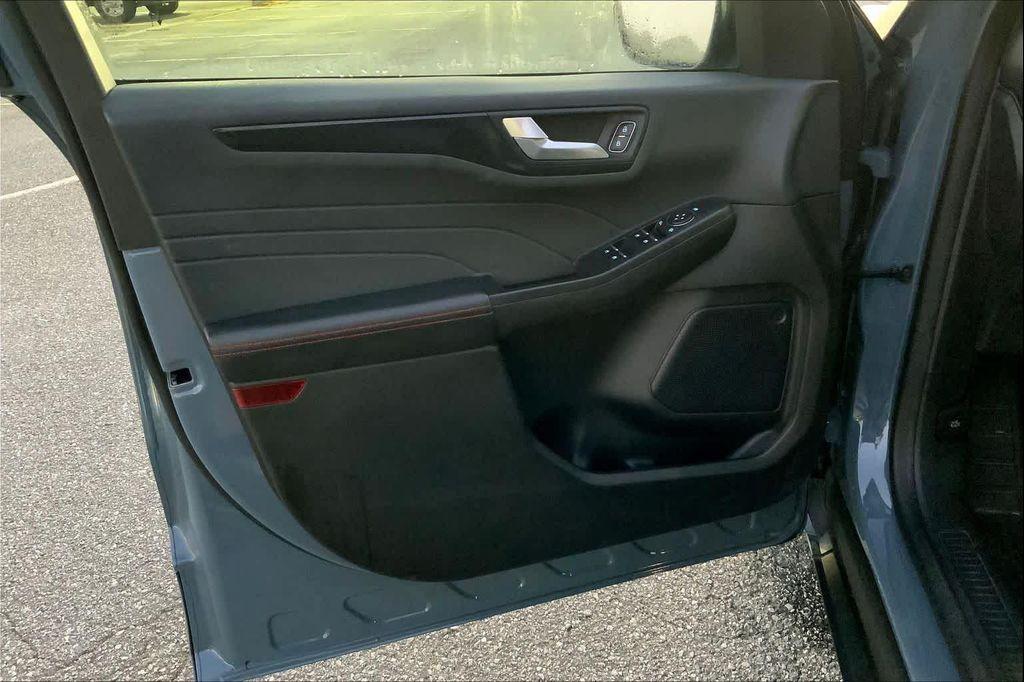 used 2024 Ford Escape car, priced at $25,475