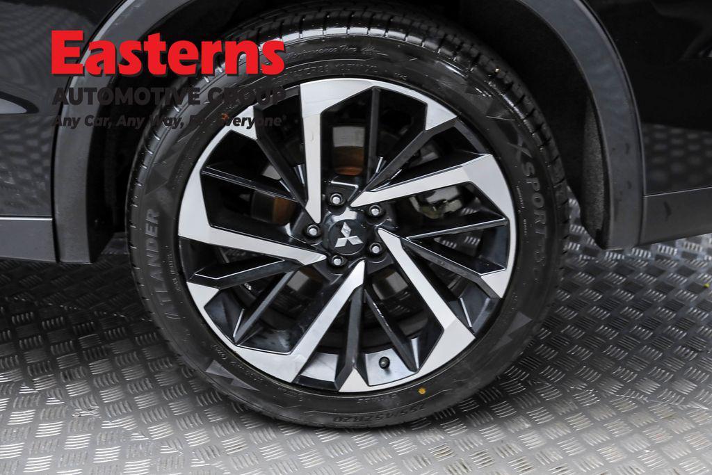 used 2023 Mitsubishi Outlander car, priced at $24,490