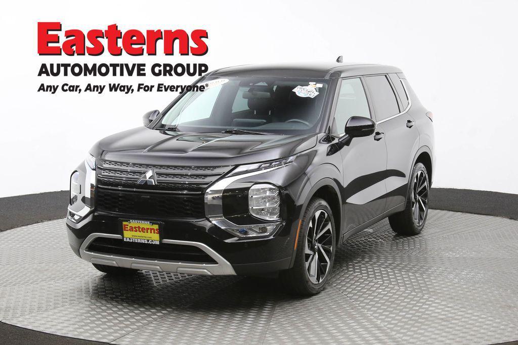 used 2023 Mitsubishi Outlander car, priced at $24,490