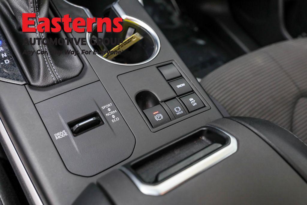used 2023 Toyota Highlander car, priced at $30,950