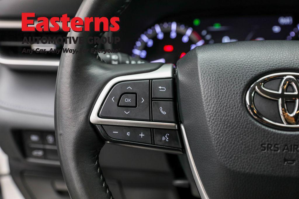 used 2023 Toyota Highlander car, priced at $30,950