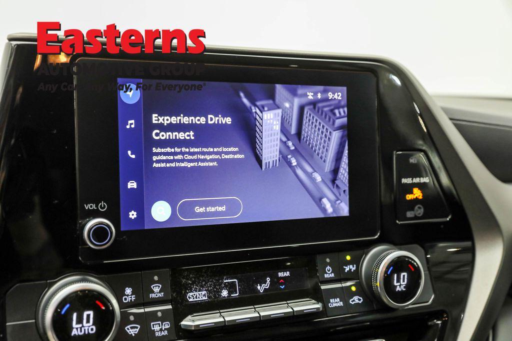 used 2023 Toyota Highlander car, priced at $30,950