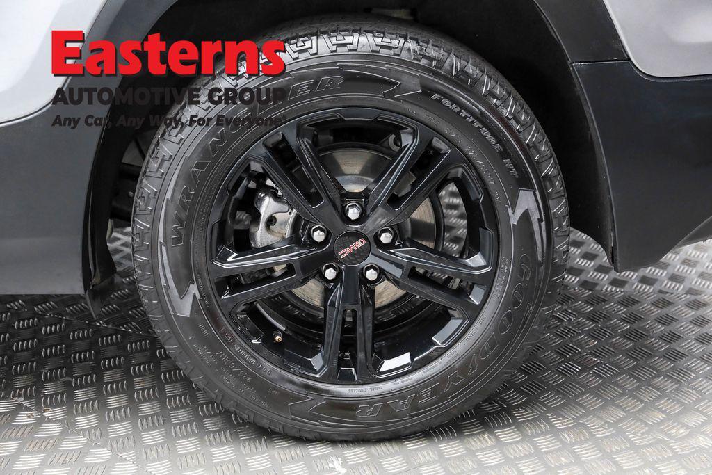 used 2023 GMC Terrain car, priced at $23,625