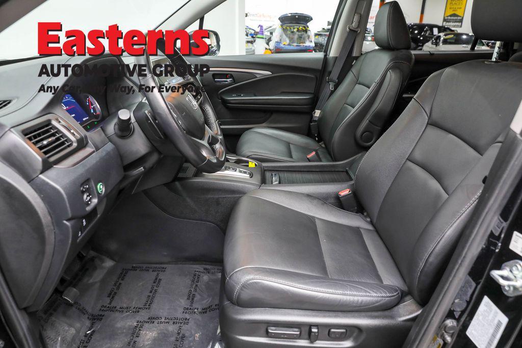 used 2022 Honda Pilot car, priced at $31,950