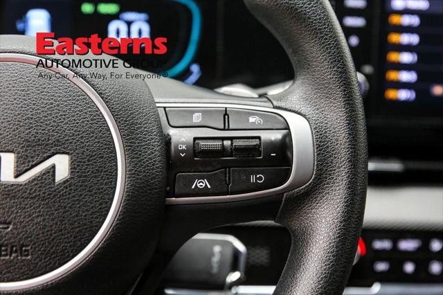 used 2023 Kia Sportage Hybrid car, priced at $25,475