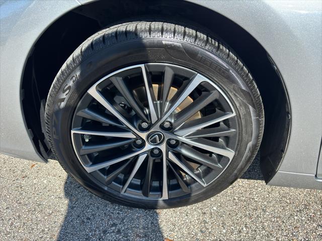 used 2022 Lexus ES 350 car, priced at $32,747