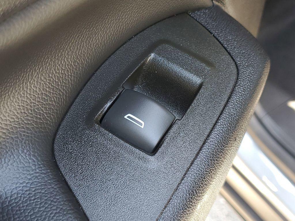 used 2023 Chevrolet Equinox car, priced at $19,997