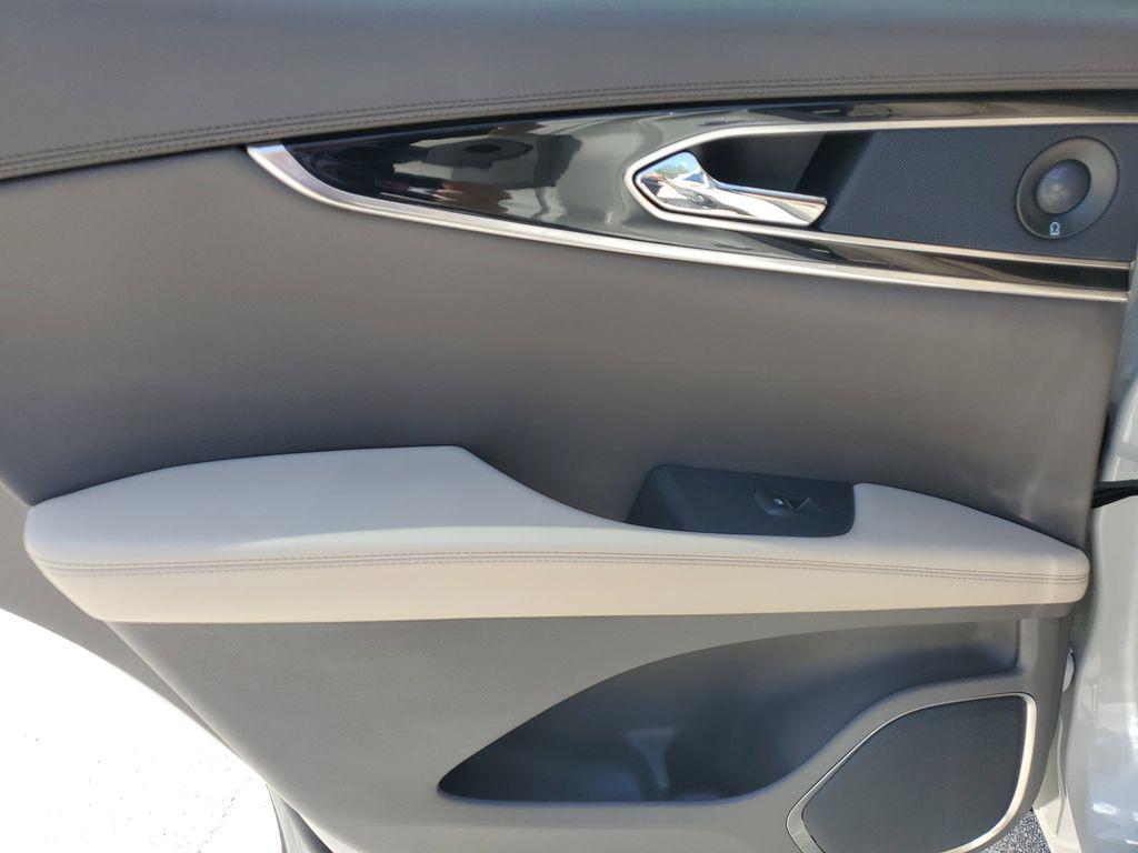 used 2021 Lincoln Nautilus car, priced at $32,047