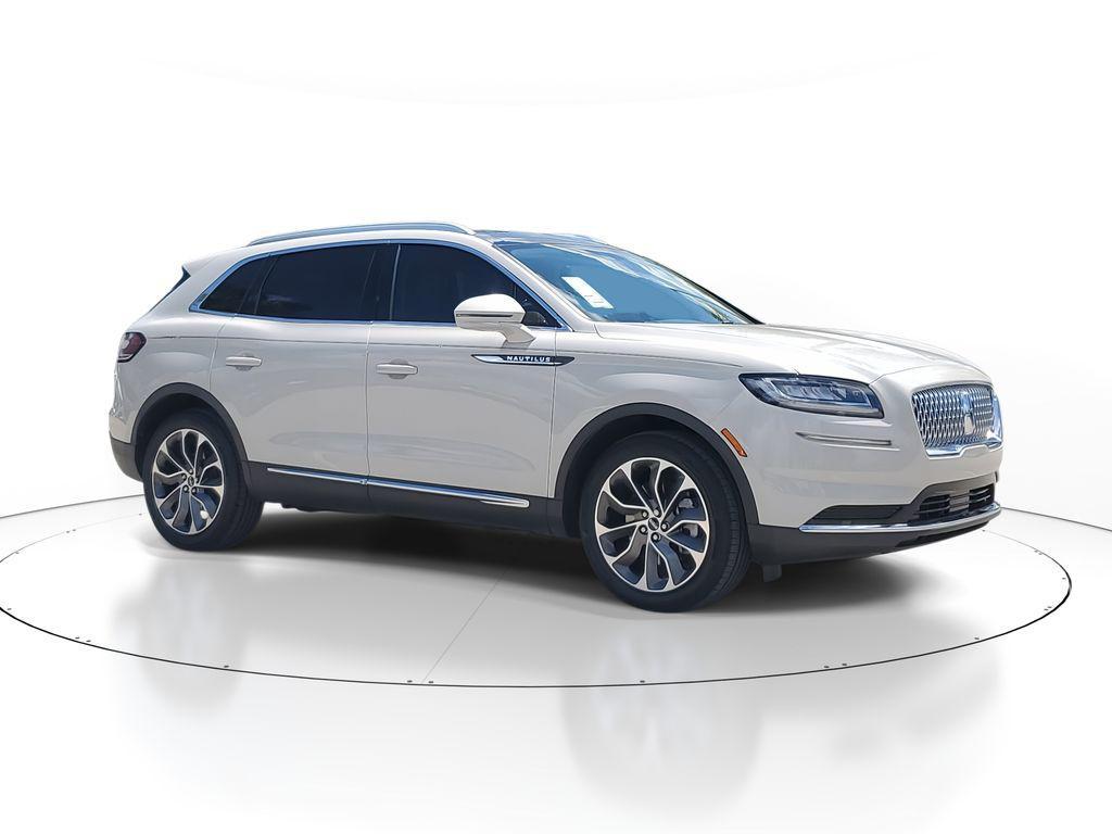 used 2021 Lincoln Nautilus car, priced at $32,047