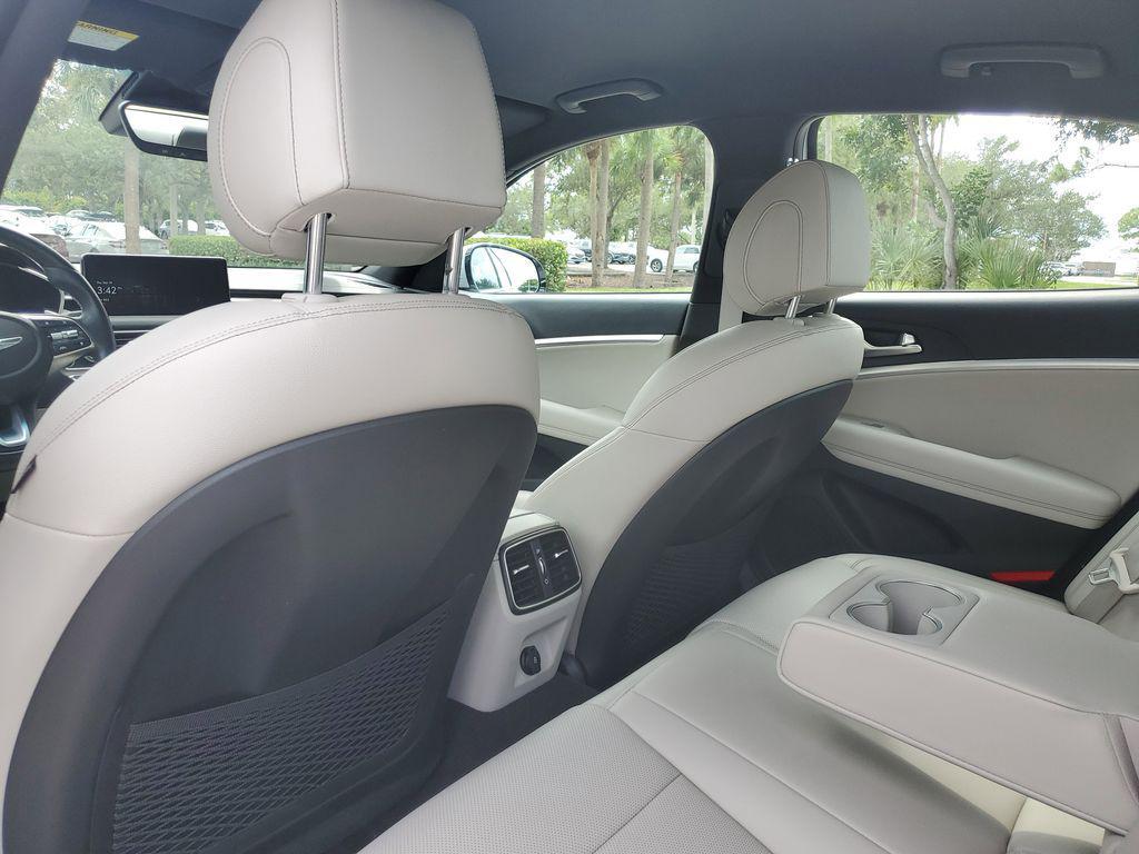 used 2022 Genesis G70 car, priced at $29,487