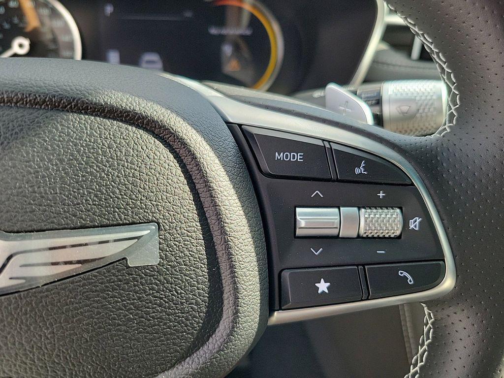 new 2025 Genesis G70 car, priced at $45,113