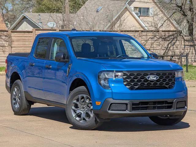 new 2025 Ford Maverick car, priced at $29,852