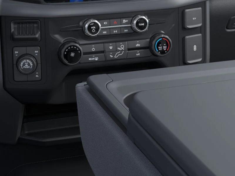 new 2025 Ford F-150 car, priced at $44,660