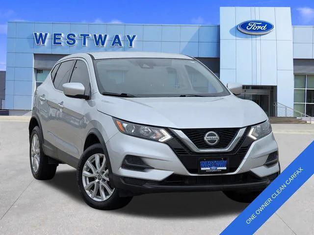 used 2020 Nissan Rogue Sport car, priced at $16,106