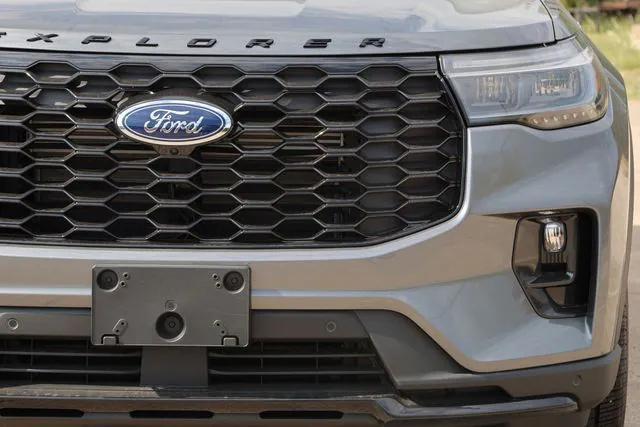 new 2025 Ford Explorer car, priced at $46,043