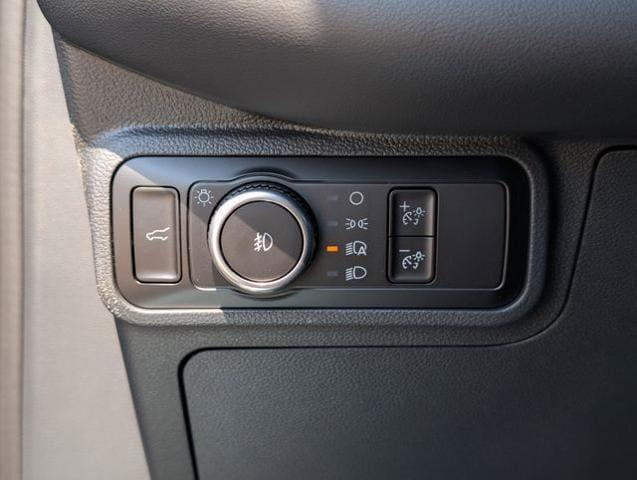 new 2025 Ford Explorer car, priced at $39,512