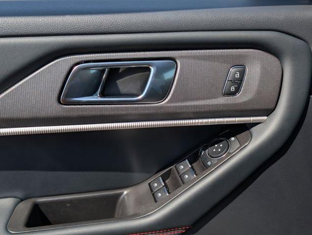 new 2025 Ford Explorer car, priced at $39,512