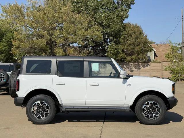 new 2024 Ford Bronco car, priced at $49,225