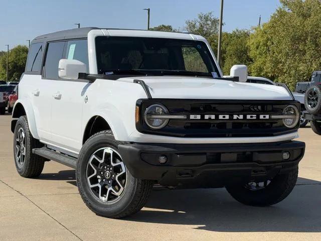 new 2024 Ford Bronco car, priced at $49,225