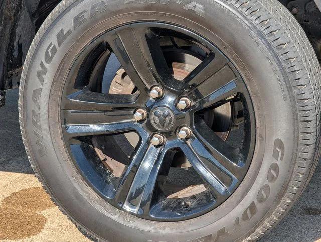 used 2024 Ram 1500 Classic car, priced at $29,487