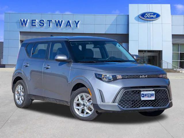 used 2024 Kia Soul car, priced at $17,495
