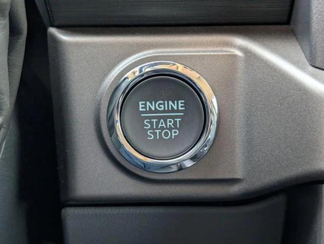 new 2025 Ford F-150 car, priced at $48,864