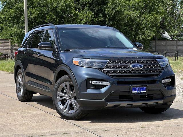 new 2024 Ford Explorer car, priced at $40,881