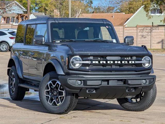 new 2024 Ford Bronco car, priced at $53,388