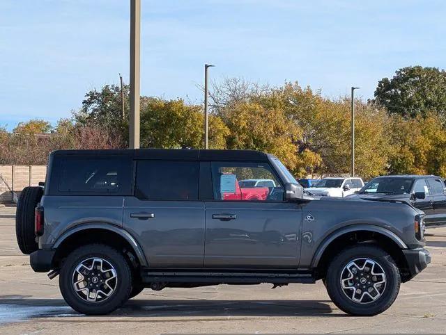 new 2024 Ford Bronco car, priced at $53,388